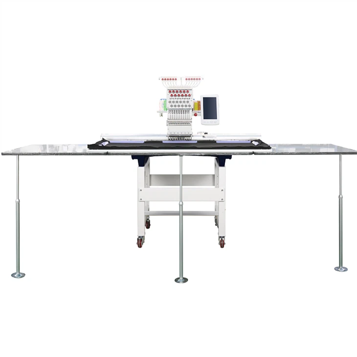 Egyetlen fej 12 tűs professzionális sapka Hímzőgép mérete 500x1200mm 10 hüvelykes LCD kijelzővel